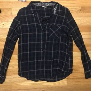 Blue/green light weather flannel